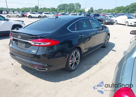 2017 Ford Fusion Titanium z USA, uszkodzony, nr VIN 3FA6P0K9XHR117300